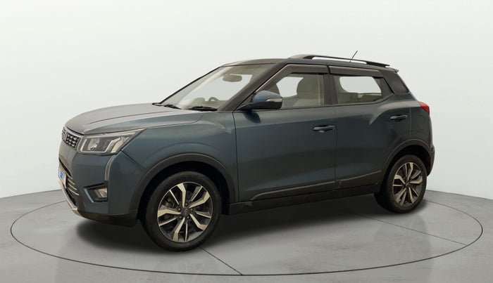 2019 Mahindra XUV300 W8 (O) 1.2 PETROL, Petrol, Manual, 50,713 km, Left Front Diagonal