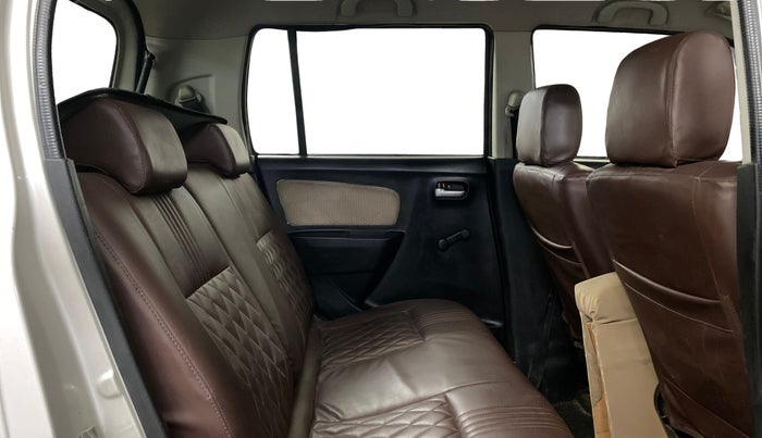 2018 Maruti Wagon R 1.0 LXI, Petrol, Manual, 44,431 km, Right Side Rear Door Cabin