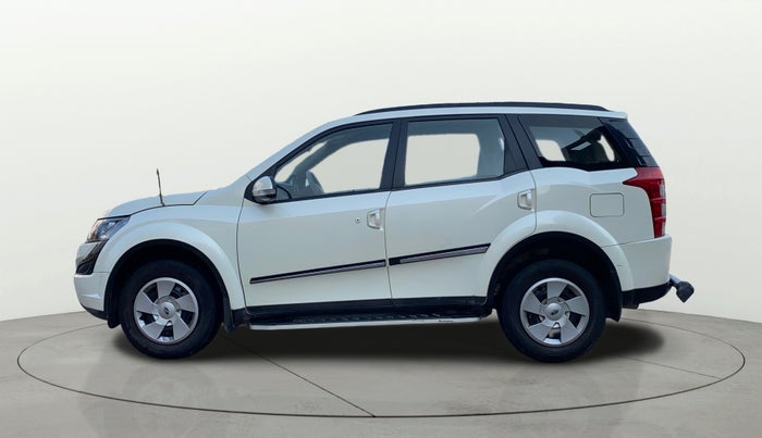 2017 Mahindra XUV500 W6, Diesel, Manual, 37,310 km, Left Side