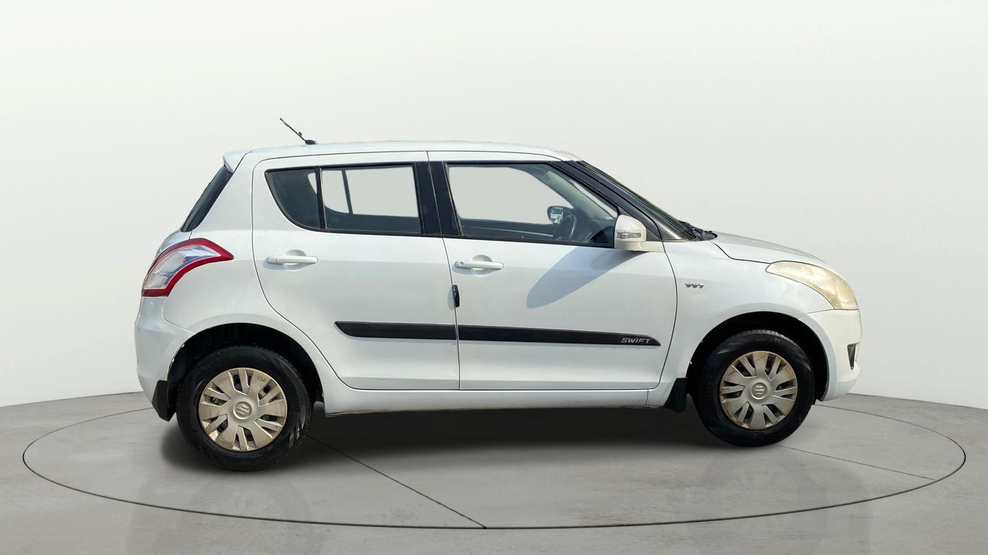 2014 Maruti Swift VXI, Petrol, Manual, 95,939 km, Right Side View