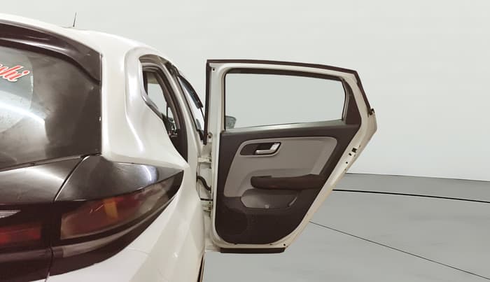 2020 Tata ALTROZ XZ PETROL, Petrol, Manual, 38,895 km, RHS Rear Door