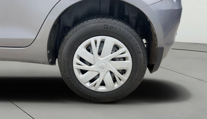 2015 Maruti Swift VXI, Petrol, Manual, 16,819 km, Left Rear Wheel