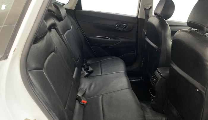 2021 Hyundai NEW I20 ASTA (O) 1.5 CRDI MT, Diesel, Manual, 84,368 km, Right Side Rear Door Cabin