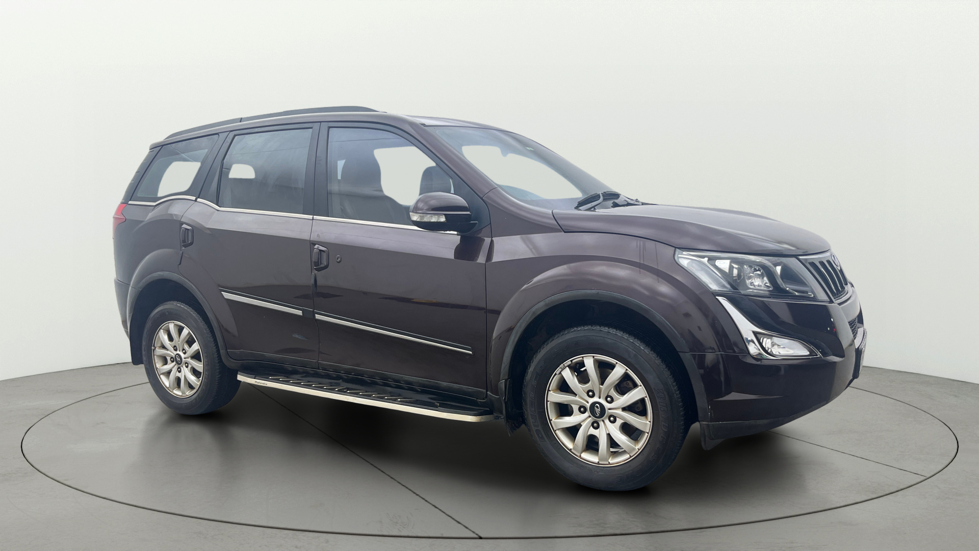 2015 Mahindra XUV500 2020-2021 W10 2015 Mahindra XUV500 2020-2021 W10