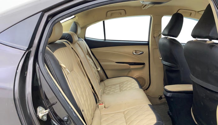 2018 Toyota YARIS G MT, Petrol, Manual, 51,312 km, Right Side Rear Door Cabin