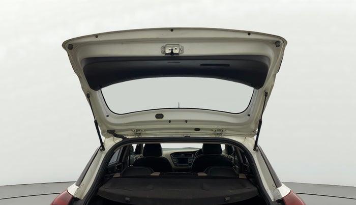 2018 Hyundai Elite i20 ASTA 1.2, Petrol, Manual, 40,258 km, Boot Door Open