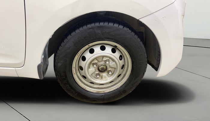 2014 Hyundai Eon ERA +, Petrol, Manual, 97,806 km, Right Front Wheel