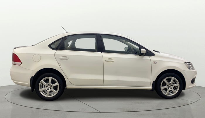2014 Volkswagen Vento HIGHLINE 1.6 MPI, Petrol, Manual, 75,364 km, Right Side View