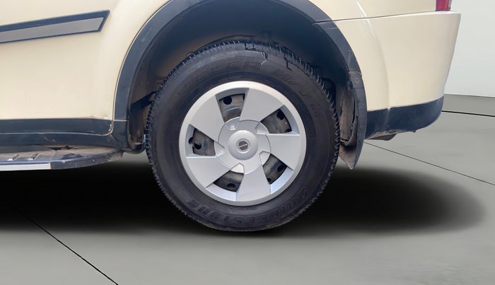 2015 Mahindra XUV500 W6, Diesel, Manual, 76,338 km, Left Rear Wheel
