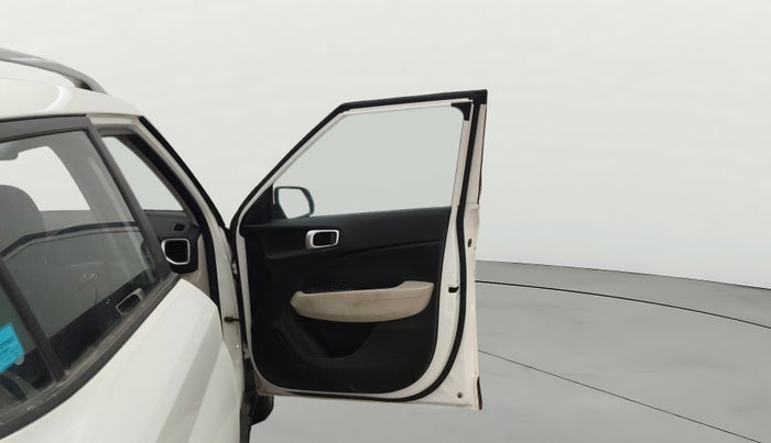 2023 Hyundai VENUE S(O) 1.2, Petrol, Manual, 89,108 km, RHS Front Door