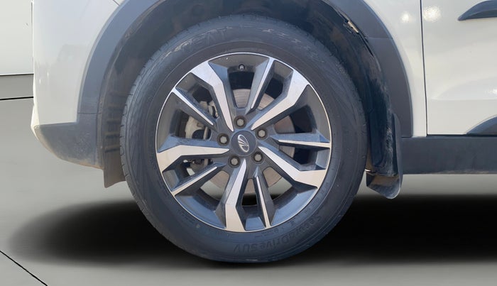 2022 Mahindra XUV300 W8 (O) 1.2 PETROL, Petrol, Manual, 80,884 km, Left Front Wheel