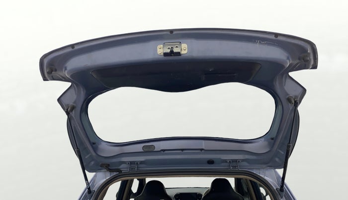 2016 Hyundai Grand i10 MAGNA 1.2 KAPPA VTVT, Petrol, Manual, 77,055 km, Boot Door Open