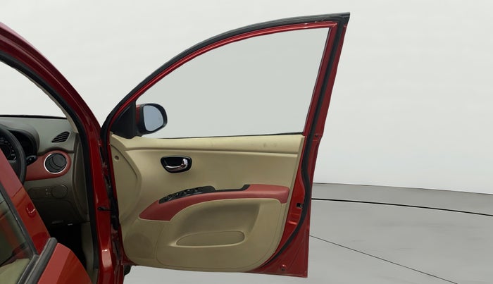 2013 Hyundai i10 MAGNA 1.2, Petrol, Manual, 1,05,343 km, RHS Front Door