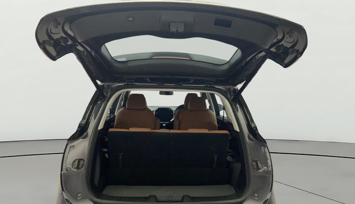 2021 MG HECTOR PLUS SHARP 1.5 PETROL TURBO HYBRID MT 6-STR, Petrol, Manual, 94,781 km, Boot Door Open