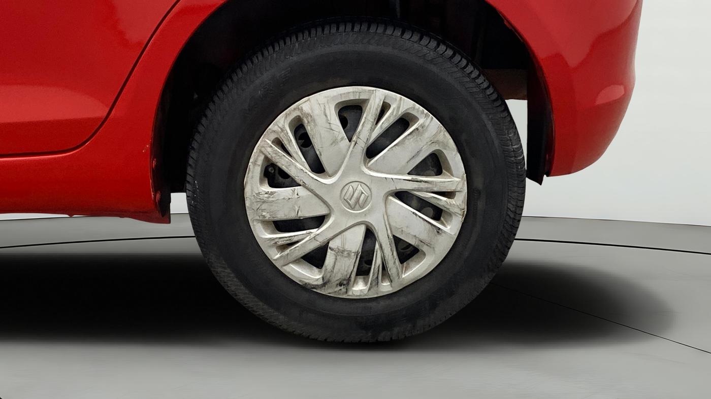 2017 Maruti Swift VXI, Petrol, Manual, 29,558 km, Left Rear Wheel