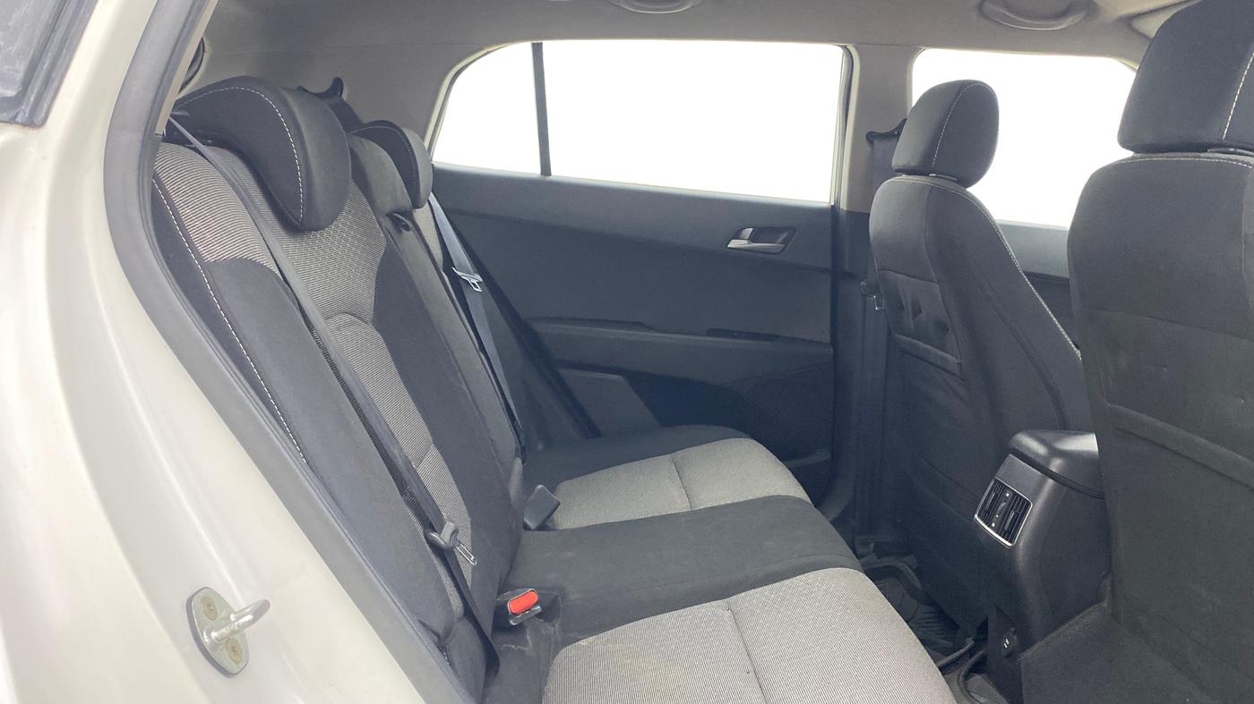 2016 Hyundai Creta SX PLUS 1.6 PETROL, Petrol, Manual, 72,937 km, Right Side Rear Door Cabin
