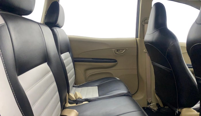 2014 Honda Mobilio 1.5L I-DTEC S, Diesel, Manual, 74,900 km, Right Side Rear Door Cabin