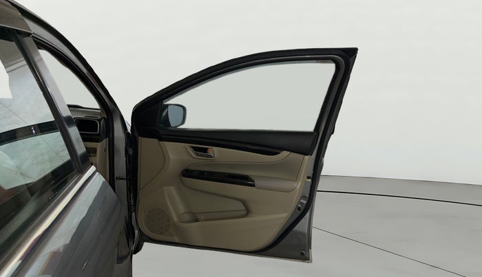 2017 Maruti Ciaz ALPHA 1.4 PETROL, Petrol, Manual, 55,946 km, RHS Front Door