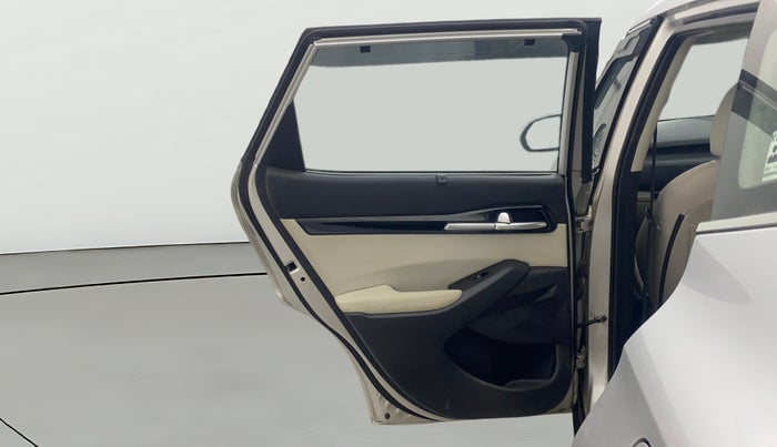 2022 KIA SELTOS HTX PETROL 1.5, Petrol, Manual, 26,183 km, LHS Rear Door