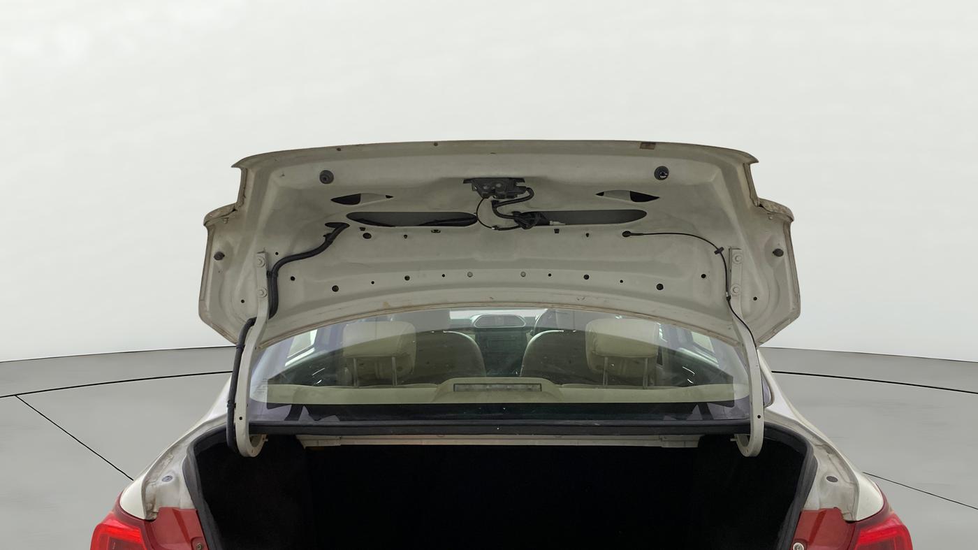 2019 Maruti Dzire VXI AMT, Petrol, Automatic, 61,268 km, Boot Door Open