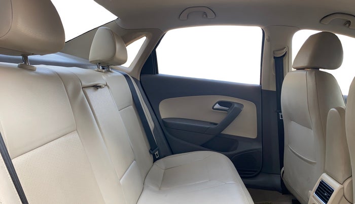 2015 Volkswagen Vento HIGHLINE PETROL AT, Petrol, Automatic, 1,03,647 km, Right Side Rear Door Cabin