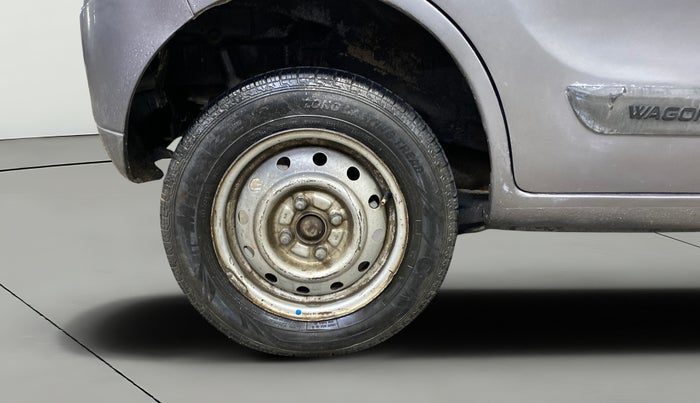 2014 Maruti Wagon R 1.0 LXI CNG, CNG, Manual, 97,945 km, Right Rear Wheel
