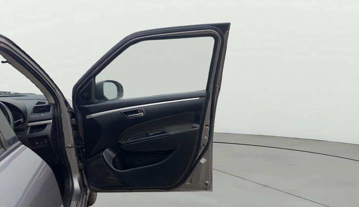 2012 Maruti Swift VXI, Petrol, Manual, 1,18,412 km, RHS Front Door