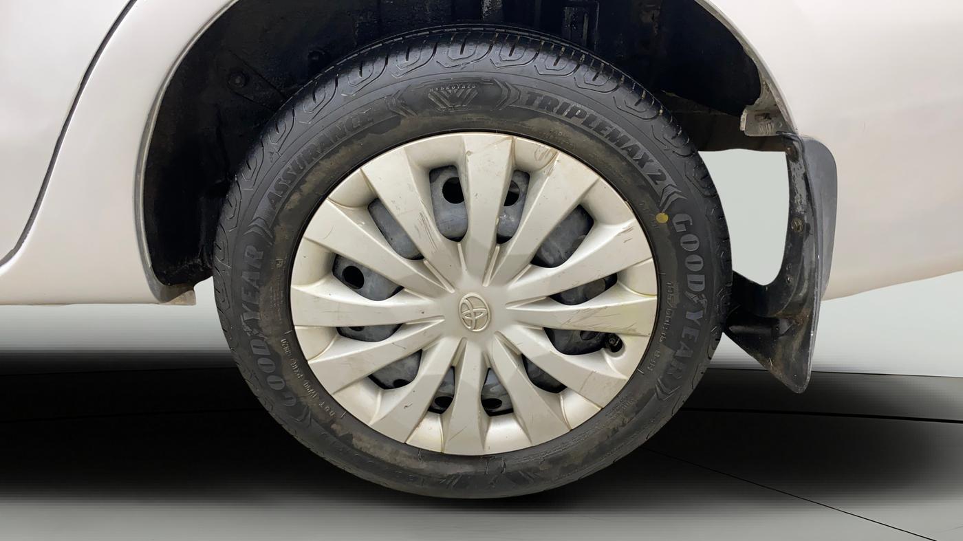 2013 Toyota Etios GD, Diesel, Manual, 64,955 km, Left Rear Wheel