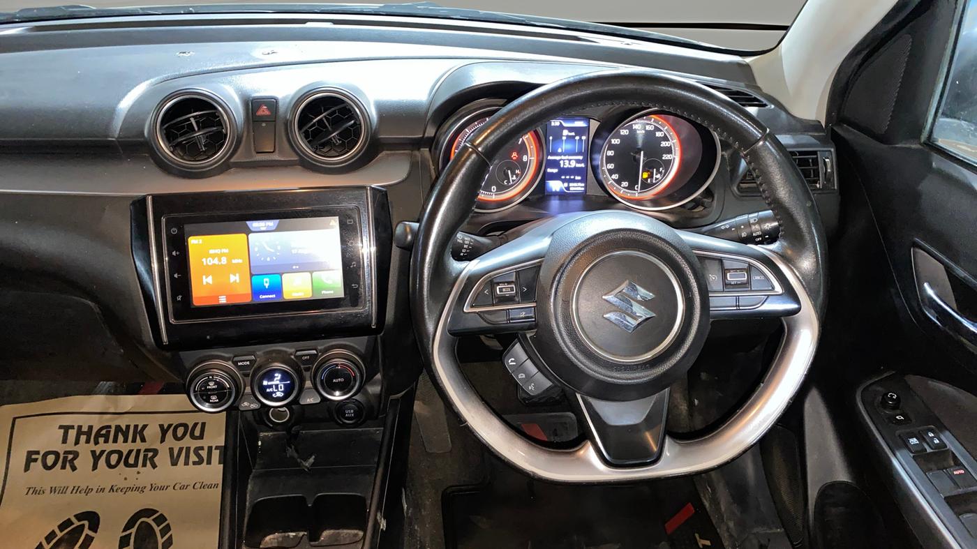 2023 Maruti Swift ZXI PLUS AMT DUAL TONE, Petrol, Automatic, 58,445 km, Steering Wheel Close Up
