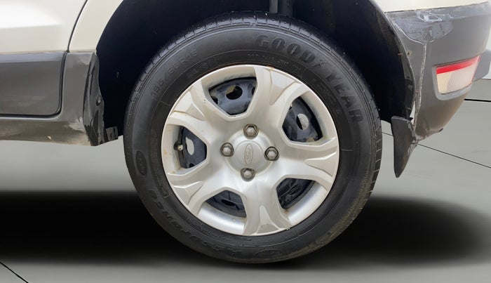 2017 Ford Ecosport TREND+ 1.0L ECOBOOST, Petrol, Manual, 1,05,061 km, Left Rear Wheel