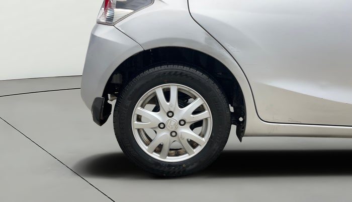 2015 Honda Brio VX AT, Petrol, Automatic, 54,080 km, Right Rear Wheel