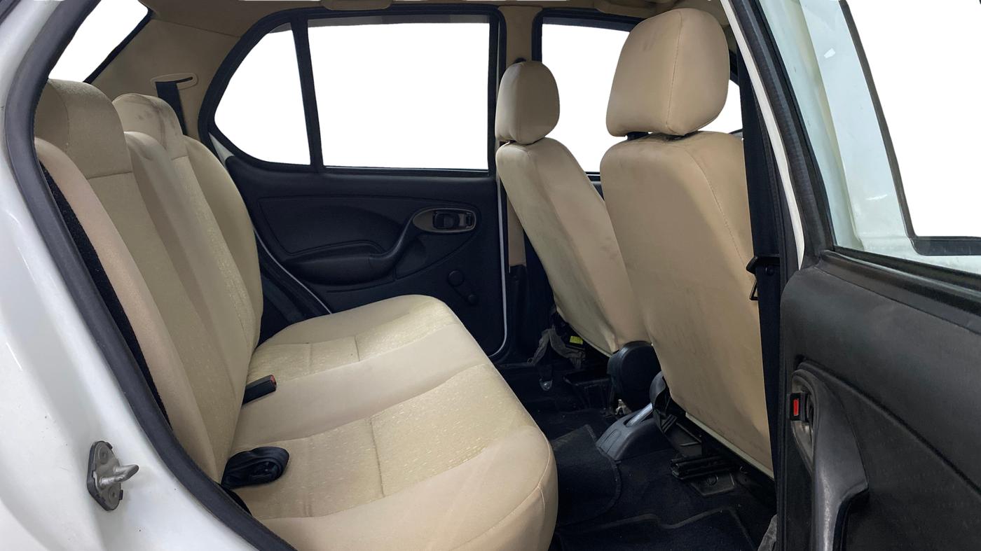 2017 Tata Indigo ECS GLS, CNG, Manual, 70,171 km, Right Side Rear Door Cabin