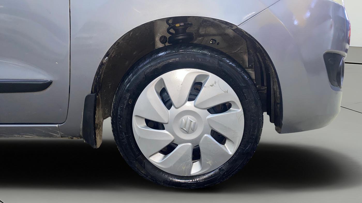 2016 Maruti Wagon R 1.0 VXI AMT, Petrol, Automatic, 71,936 km, Right Front Wheel