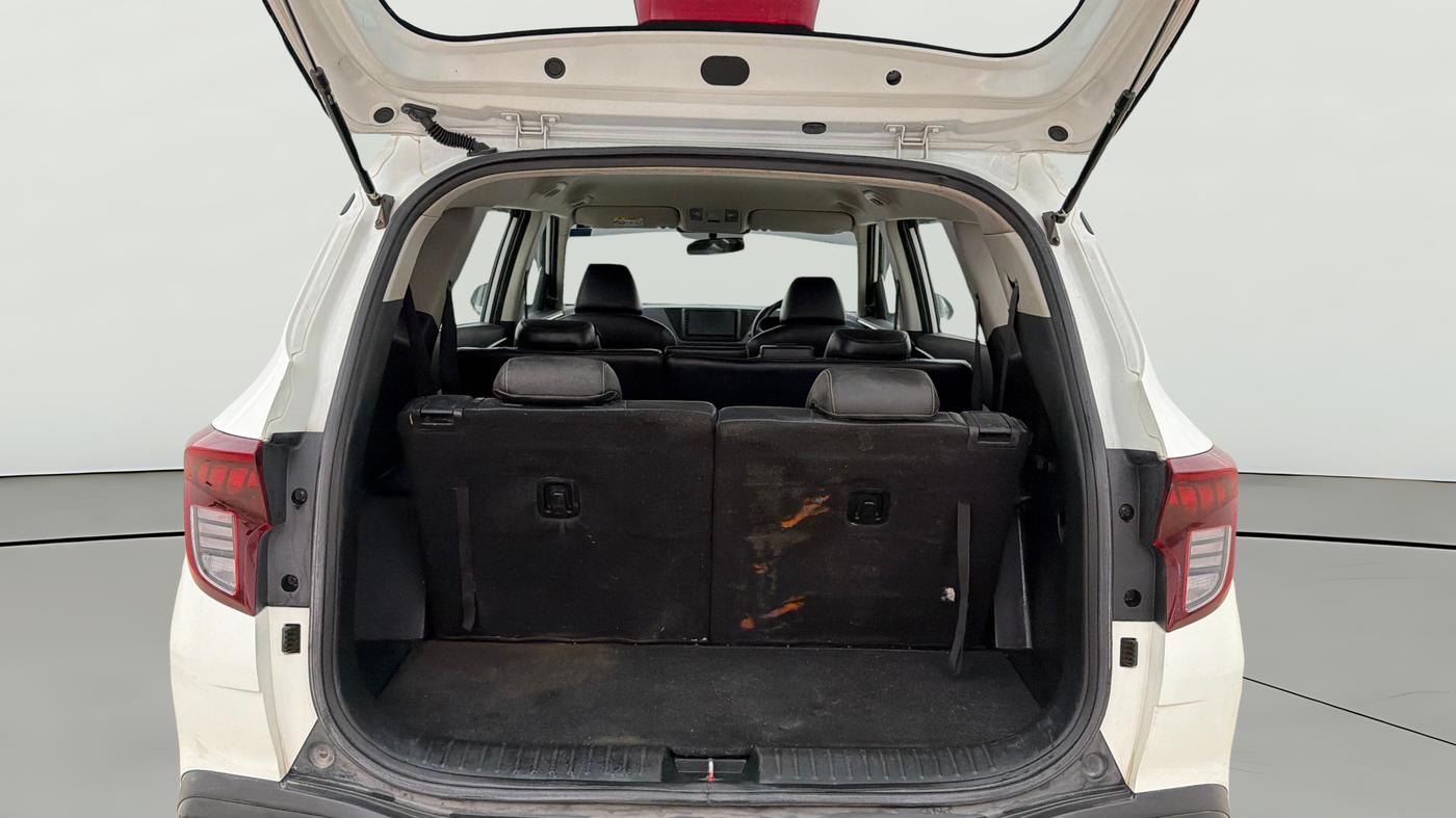 2023 KIA CARENS PREMIUM 1.5 PETROL 7 STR, Petrol, Manual, 85,602 km, Boot Open Zoomed View