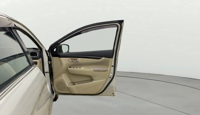 2017 Maruti Ciaz ZXI+, Petrol, Manual, 75,350 km, RHS Front Door