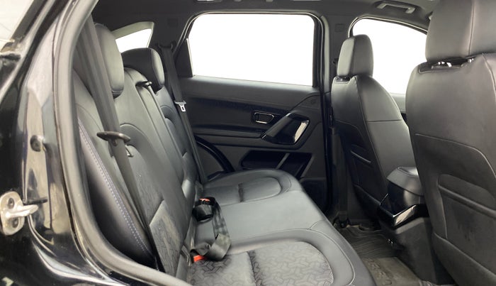 2022 Tata Harrier XZA PLUS 2.0L, Diesel, Automatic, 89,355 km, Right Side Rear Door Cabin