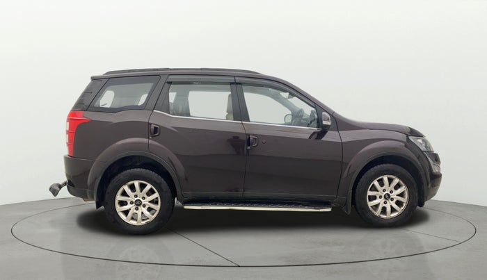 2017 Mahindra XUV500 W10 AT, Diesel, Automatic, 78,236 km, Right Side View