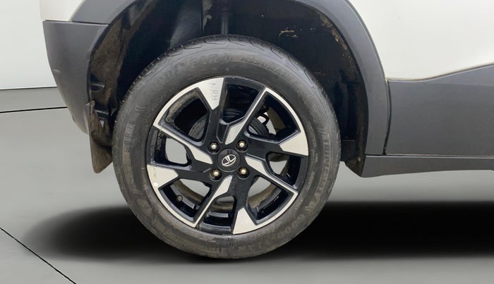 2023 Tata PUNCH ACCOMPLISHED DAZZLE SUNROOF CNG MT, CNG, Manual, 32,902 km, Right Rear Wheel