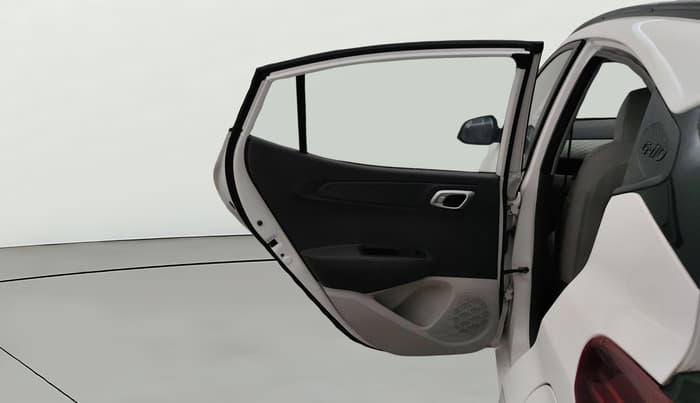 2024 Hyundai GRAND I10 NIOS Sportz 1.2 HY-CNG Duo, CNG, Manual, 7,006 km, LHS Rear Door