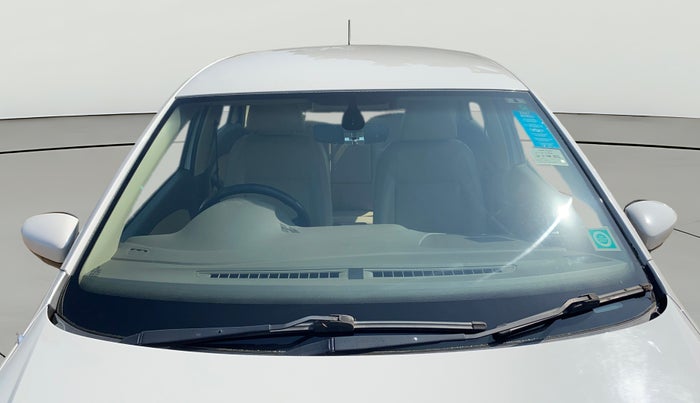 2017 Volkswagen Vento HIGHLINE PETROL AT, Petrol, Automatic, 86,755 km, Front Windshield