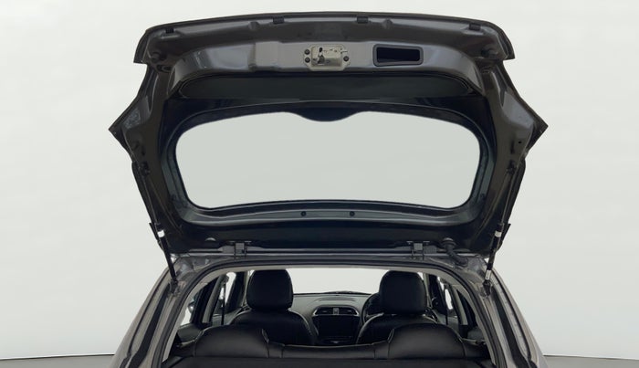 2023 Tata Tiago XT (O) PETROL, Petrol, Manual, 10,442 km, Boot Door Open