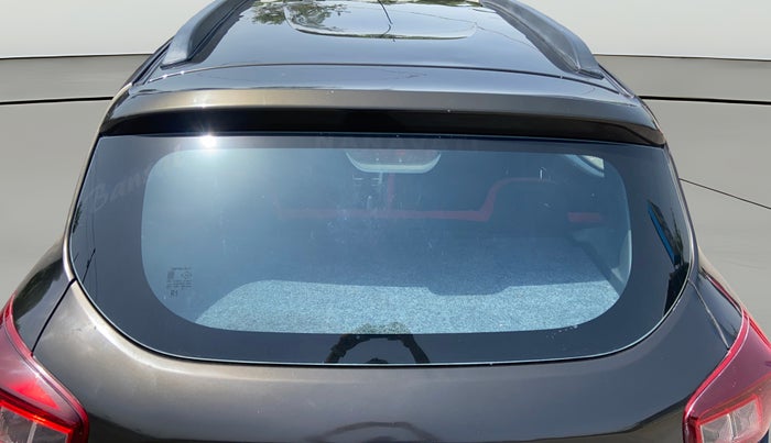 2019 Renault Kwid RXT 1.0 (O), Petrol, Manual, 39,620 km, Rear Windshield