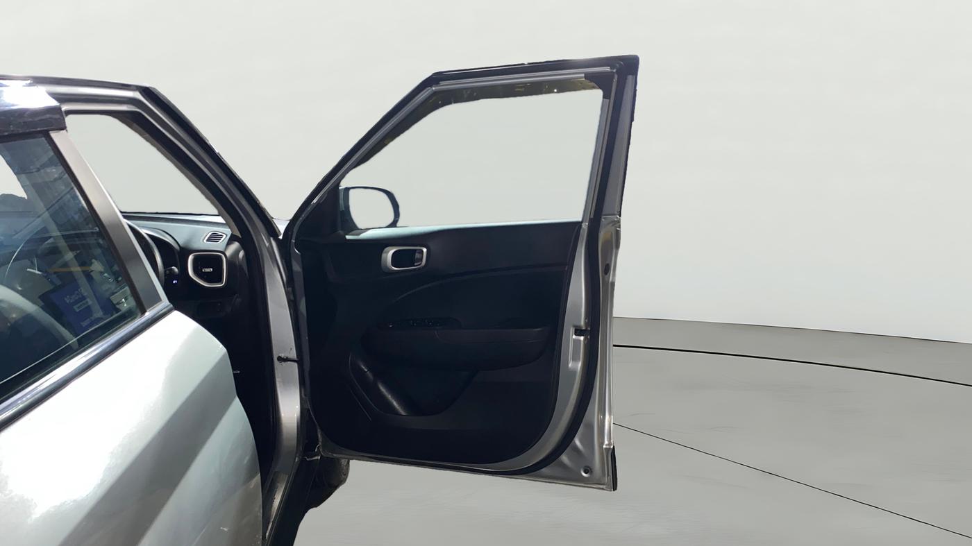 2021 Hyundai VENUE S+ 1.2, Petrol, Manual, 8,760 km, RHS Front Door
