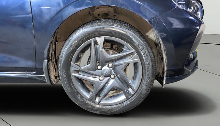 2021 Hyundai NEW I20 SPORTZ 1.2 AT, Petrol, Automatic, 24,998 km, Right Front Wheel