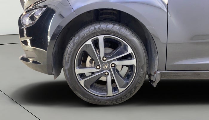 2023 Tata ALTROZ XZ PLUS DIESEL DARK EDITION, Diesel, Manual, 25,451 km, Left Front Wheel