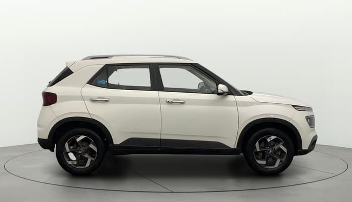 2021 Hyundai VENUE SX 1.5 (O) EXECUTIVE CRDI, Diesel, Manual, 79,726 km, Right Side View