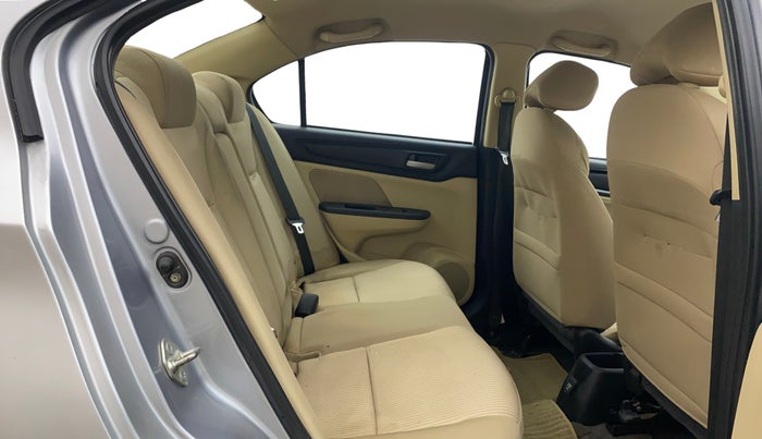 2021 Honda Amaze 1.2L I-VTEC V, Petrol, Manual, 75,955 km, Right Side Rear Door Cabin