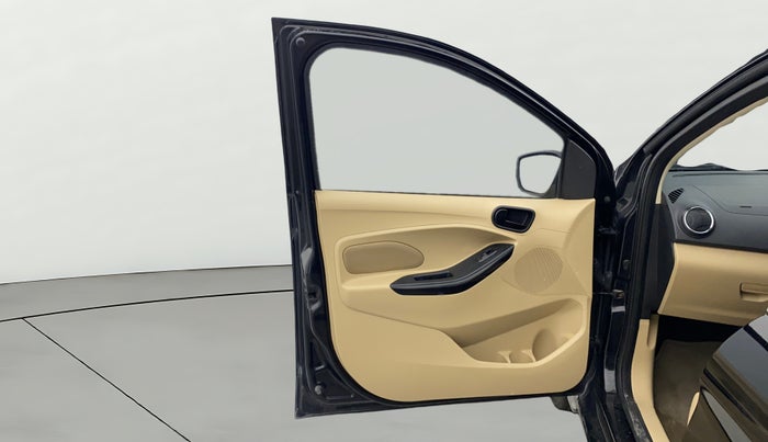 2018 Ford Figo Aspire TITANIUM 1.2 PETROL, Petrol, Manual, 35,945 km, LHS Front Door