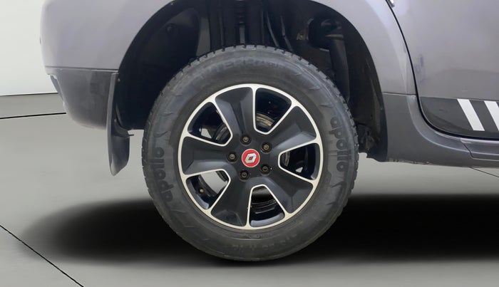 2017 Renault Duster RXS CVT, Petrol, Automatic, 63,084 km, Right Rear Wheel