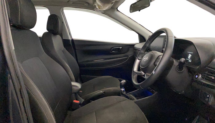 2022 Hyundai NEW I20 ASTA 1.2 MT, Petrol, Manual, 29,690 km, Right Side Front Door Cabin